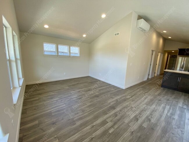 Building Photo - NEWER CONSTRUCTION - 2 BR 1BA Hayden Home in Redmond