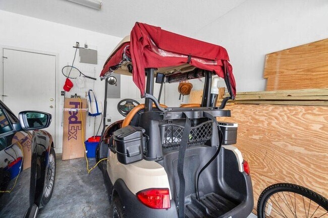 Building Photo - 8161 Quail Meadow Way