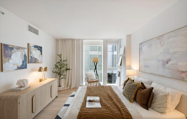 Building Photo - 555 Fulton St