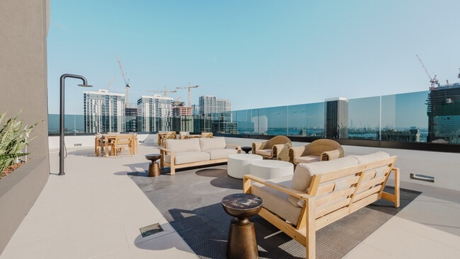 Building Photo - 36 NE 2nd St