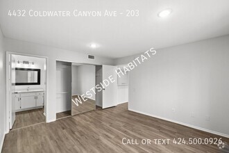 Building Photo - 4432 Coldwater Canyon Ave