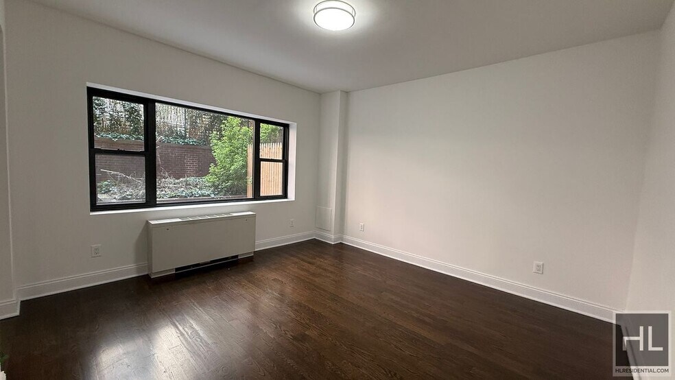 Building Photo - EAST 56 STREET