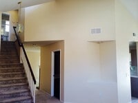 Building Photo - !! JUST REMODELED HOME AVAILABLE TODAYYY !!