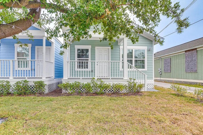 Building Photo - 1208 26th St