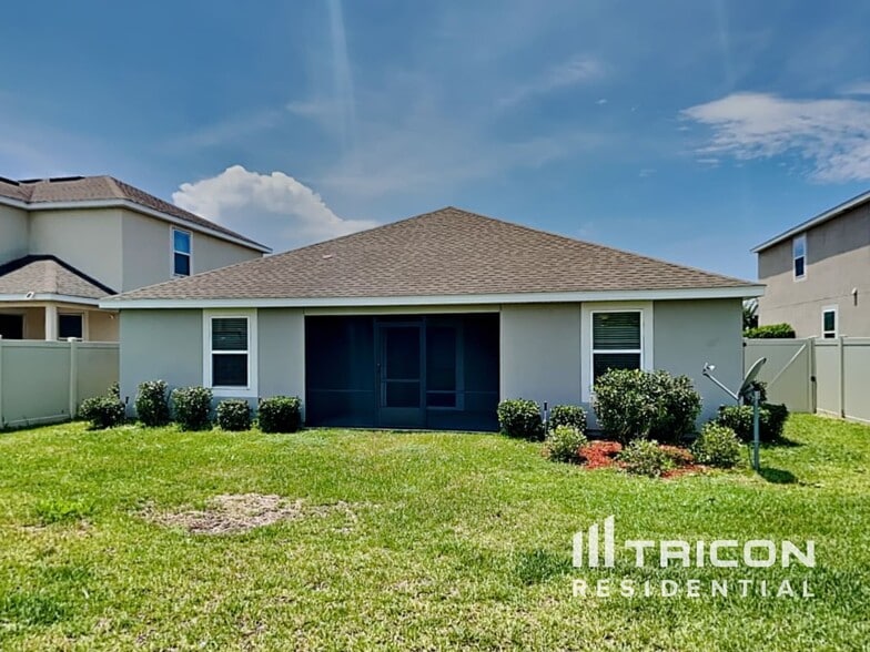 Building Photo - 3213 Hidden Meadows Ct