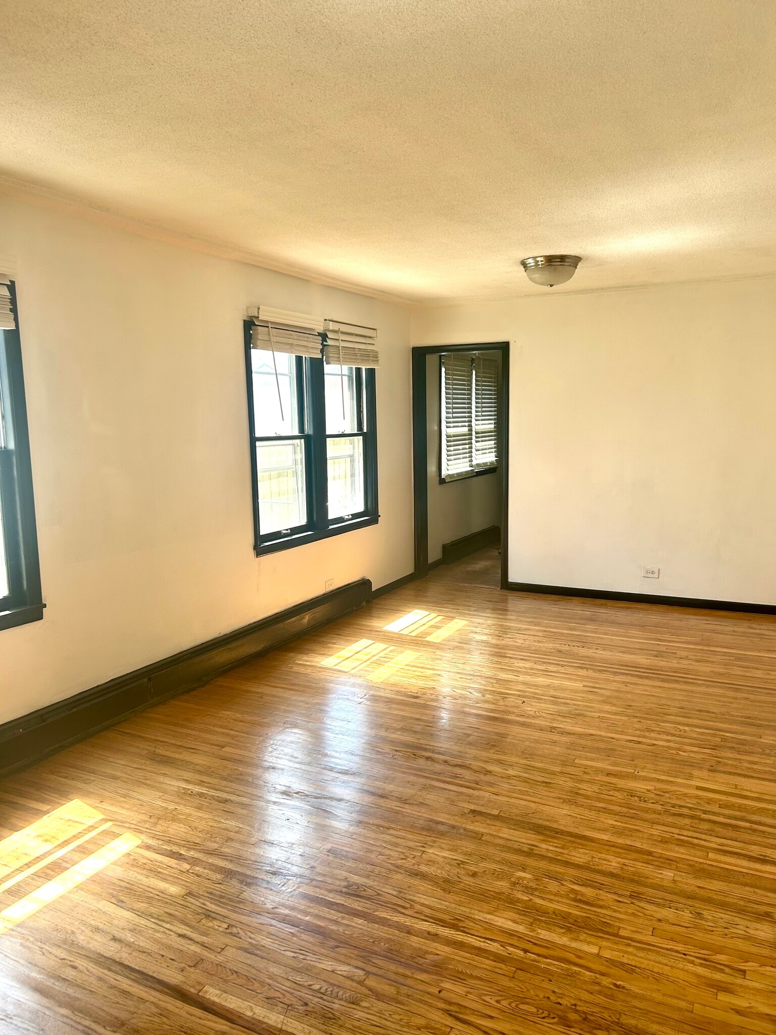 Building Photo - 4541 Camden Ave N