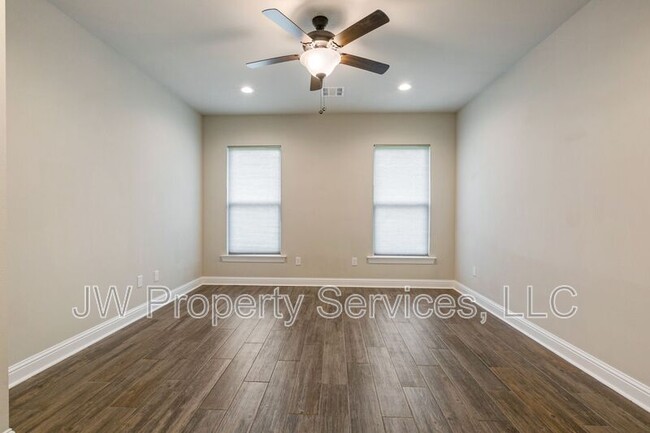 Building Photo - 612 Claiborne Trails Dr