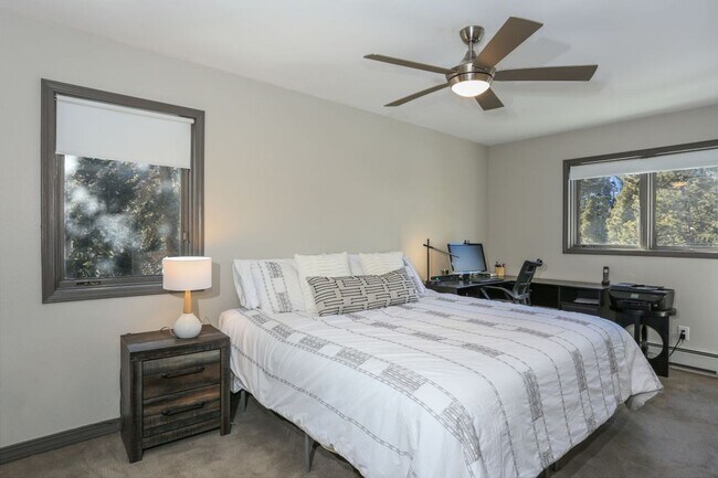 Building Photo - Beautiful 4 bed, 4 bath with garage in Fri...