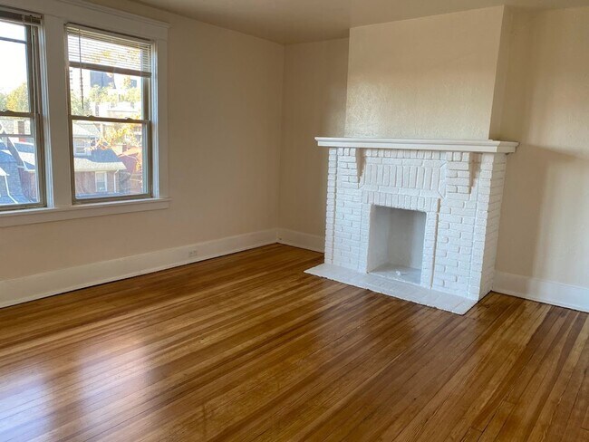 Building Photo - 2309 Eldridge St