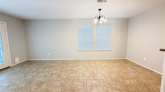 Building Photo - 31 Dellforest Ct