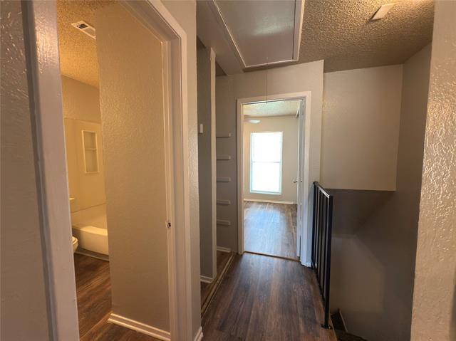 Building Photo - 2250 Aspen Dr