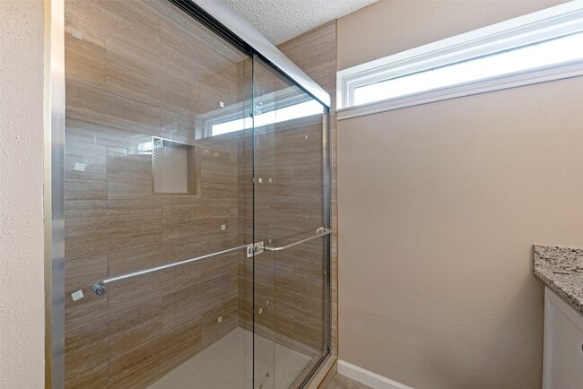 Building Photo - 15806 Spring Forest Dr