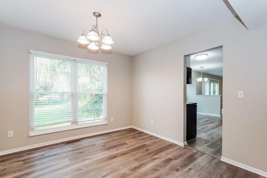 Building Photo - 5305 Frisco Dr
