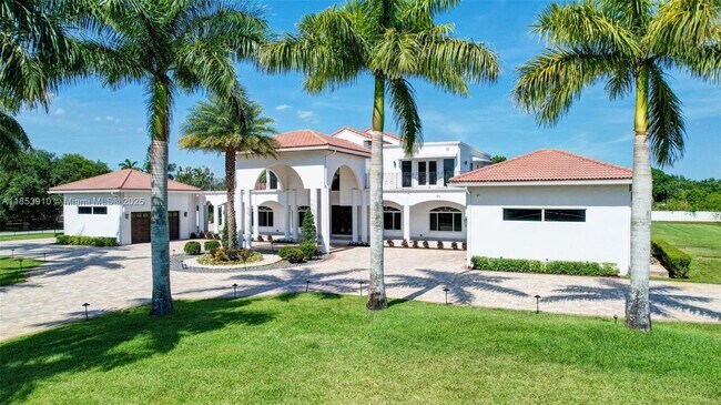Building Photo - 4610 SW 178th Ave
