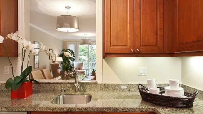 Building Photo - 3326 California St