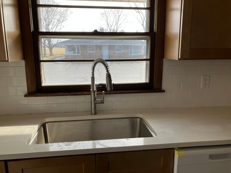 Building Photo - 3984 Owen Center Rd