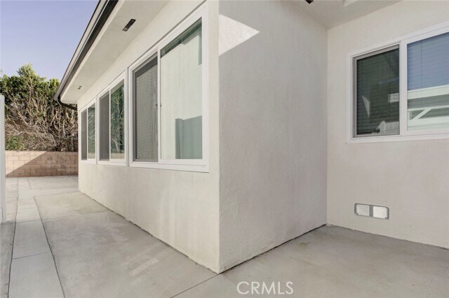 Building Photo - 13327 Strathern St