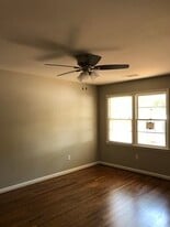 Building Photo - 251 Marion Dr