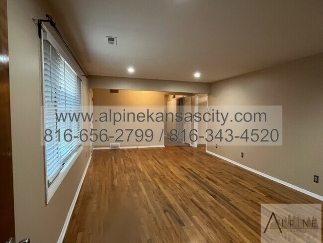 Building Photo - Spacious One Level Home on HUGE LOT!