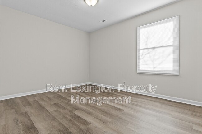 Building Photo - 608 McCurdy Ct