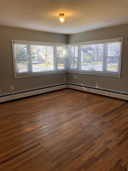 Living Room - 3000 Virginia Ave