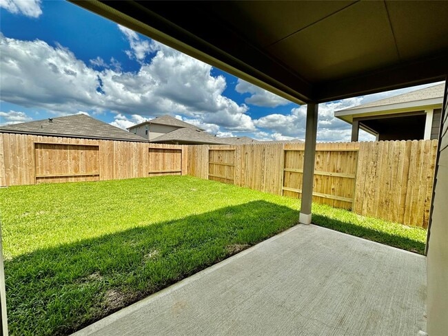 Building Photo - 9844 Grosbeak Ln