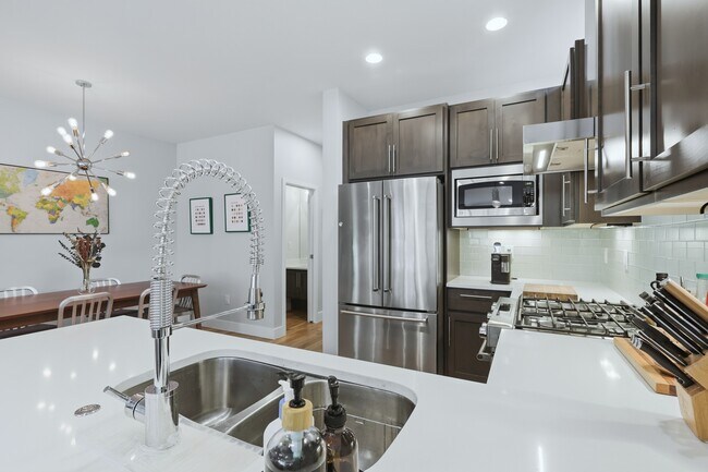 Building Photo - 1497 W 44th Ave