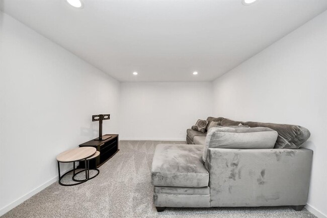 Building Photo - 31515 Avebury Lake Ln