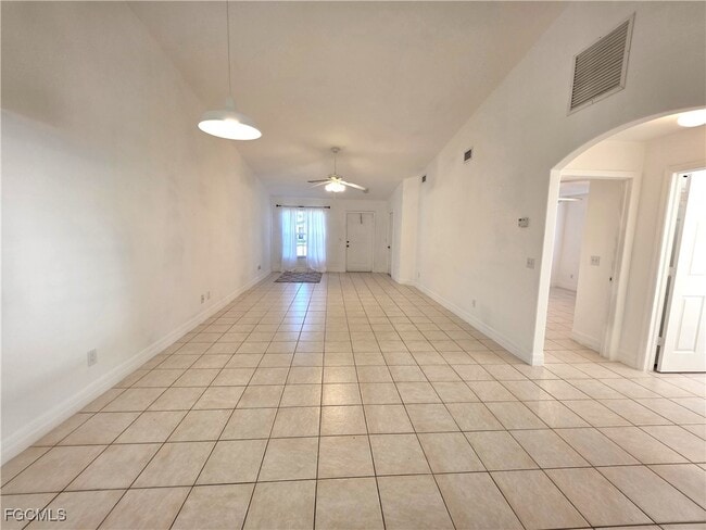 Building Photo - 1625 SW 33rd Terrace