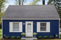 Building Photo - COMING SOON! 2 Bedroom House MADISON