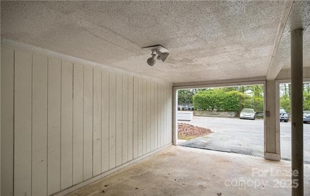 Building Photo - 8513 Pine Thicket Ct