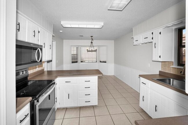 Building Photo - 8102 Santa Fe Trail