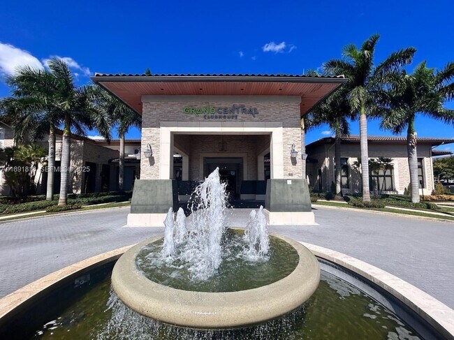 Building Photo - 7915 NW 104th Ave