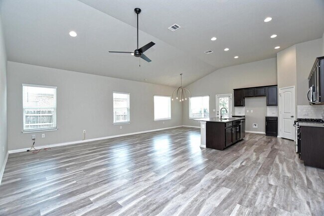 Building Photo - 4300 Porter Farm Rd