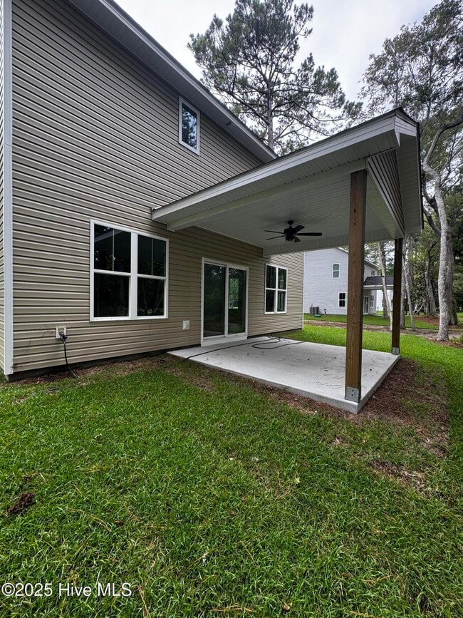 Building Photo - 357 McCabe Rd