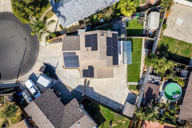 Building Photo - 24363 Comfort Ct