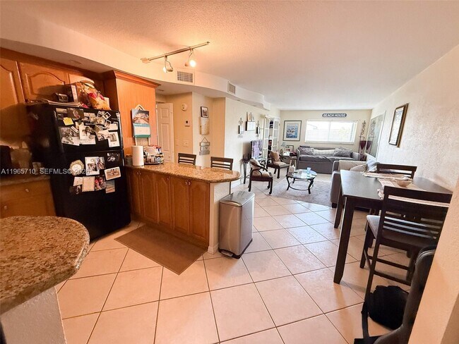 Building Photo - 1967 S Ocean Blvd