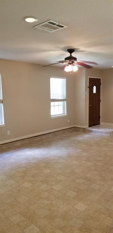 Building Photo - 24506 Cottonwood Cove Ln