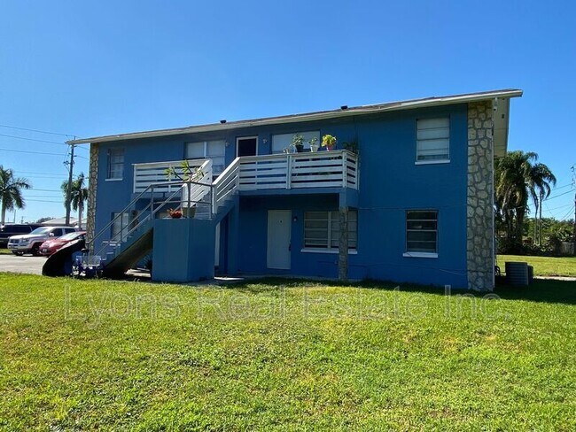 Primary Photo - 3323 Canal St