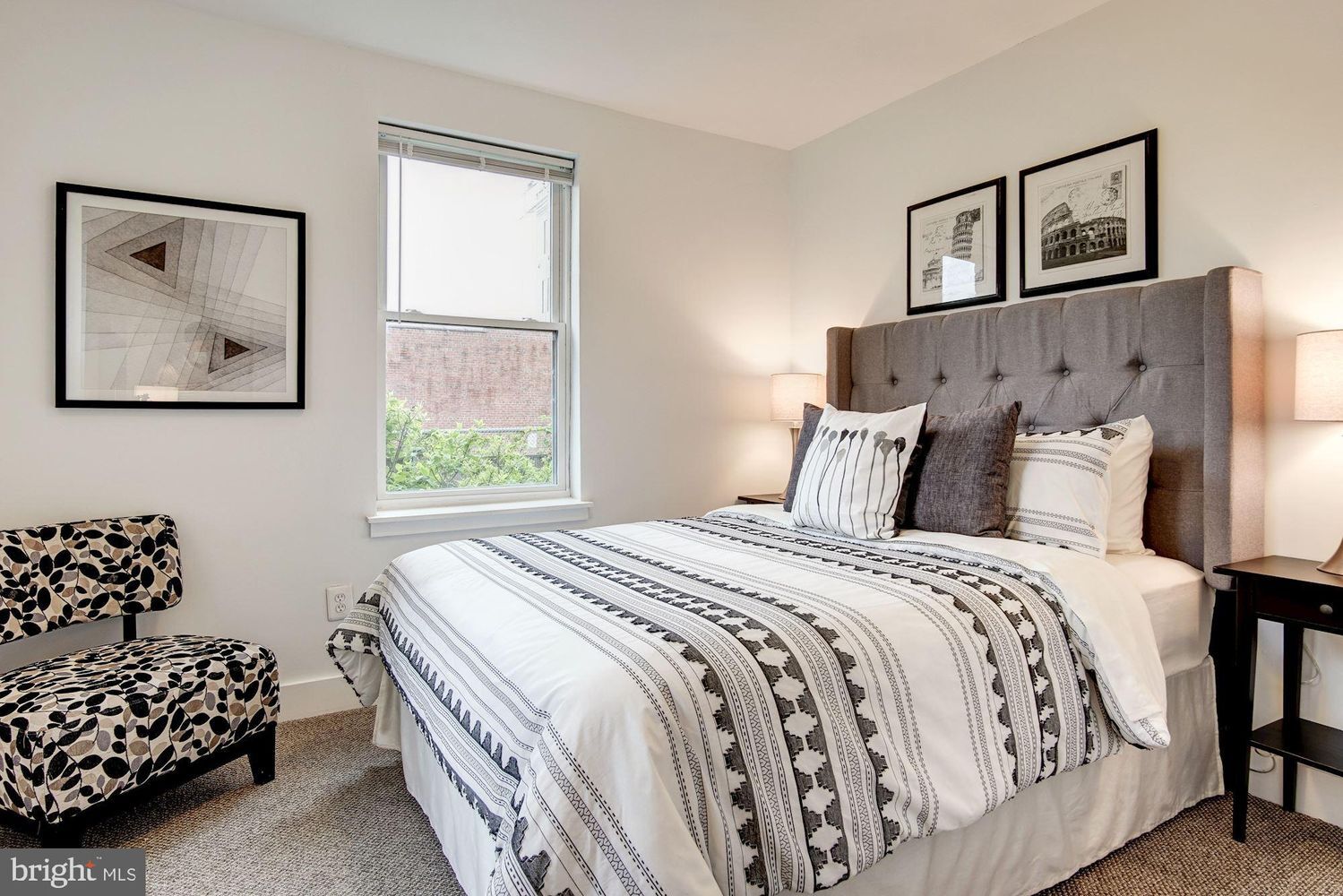 Building Photo - 809 Otis Pl NW