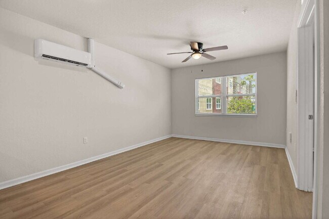 Building Photo - 260 Spanish Moss Cir