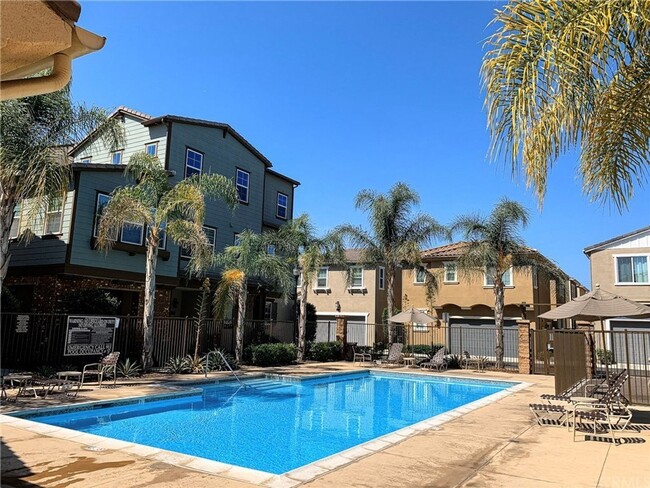 Building Photo - 1222 N Harbor Blvd