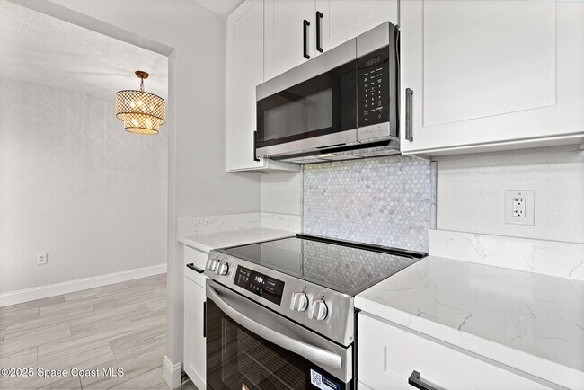 Building Photo - 311 Taylor Ave