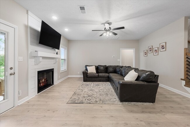 Building Photo - 1565 Malone Wy