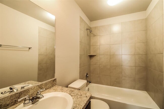Building Photo - 2501 Grayling Dr