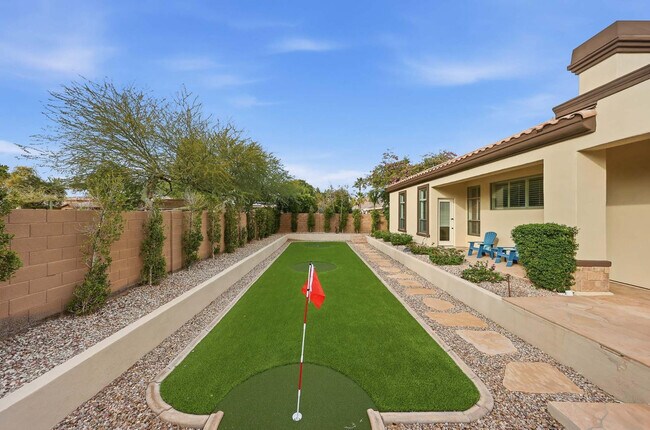 Building Photo - 6570 S Bogle Ave