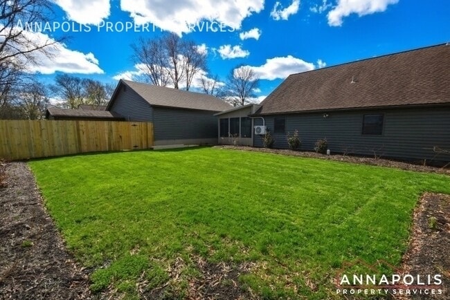 Building Photo - 1707 Ridgely Rd