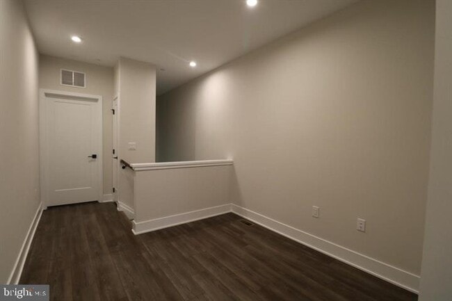 Building Photo - 5105 Donatello Dr