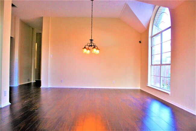 Building Photo - 9026 Brimstone Ln