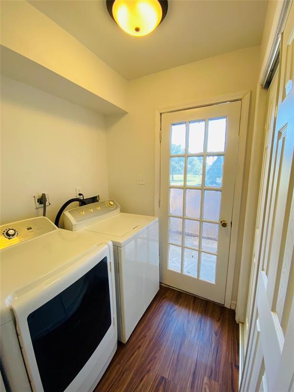 Building Photo - 10601 South Dr